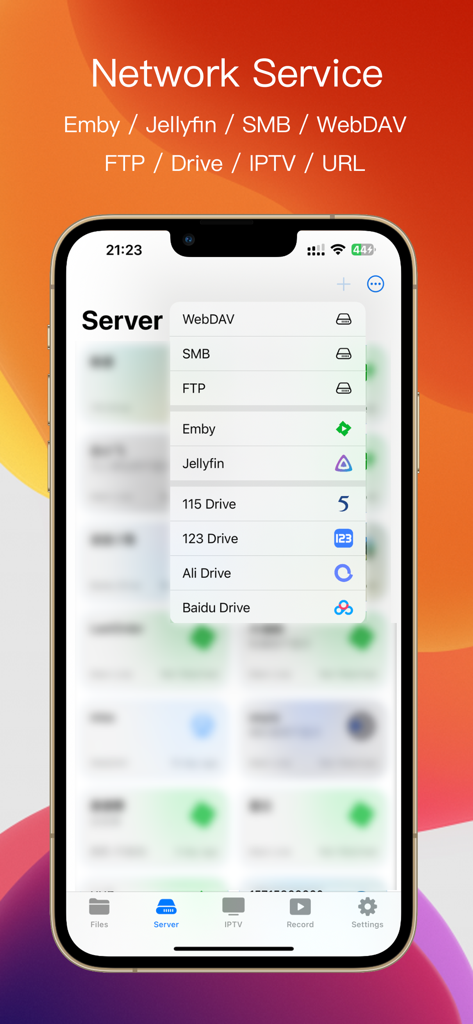 SenPlayer App-Oberfläche, die unterstützte Netzwerkdienste anzeigt, einschließlich Emby, Jellyfin, SMB und Cloud-Laufwerke