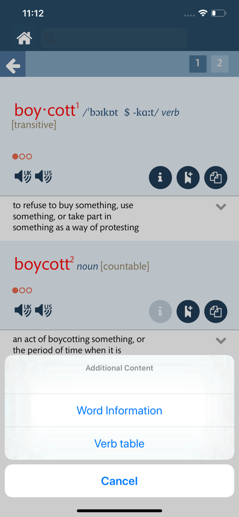Longman Dictionary of English - Captura de pantalla de la aplicación Longman Dictionary of English que muestra las definiciones de verbo y sustantivo para la palabra 'boycott' con iconos de audio y una superposición de menú.