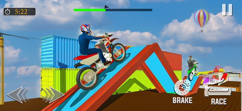 Um piloto de moto realizando acrobacias em uma rampa vermelha em um jogo de corrida 3D