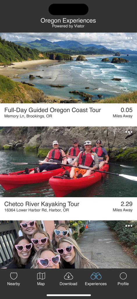 Oregon Coast Offline Guide - Schermata di un'app mobile che mostra un elenco di tour guidati ed esperienze di kayak sulla Costa dell'Oregon