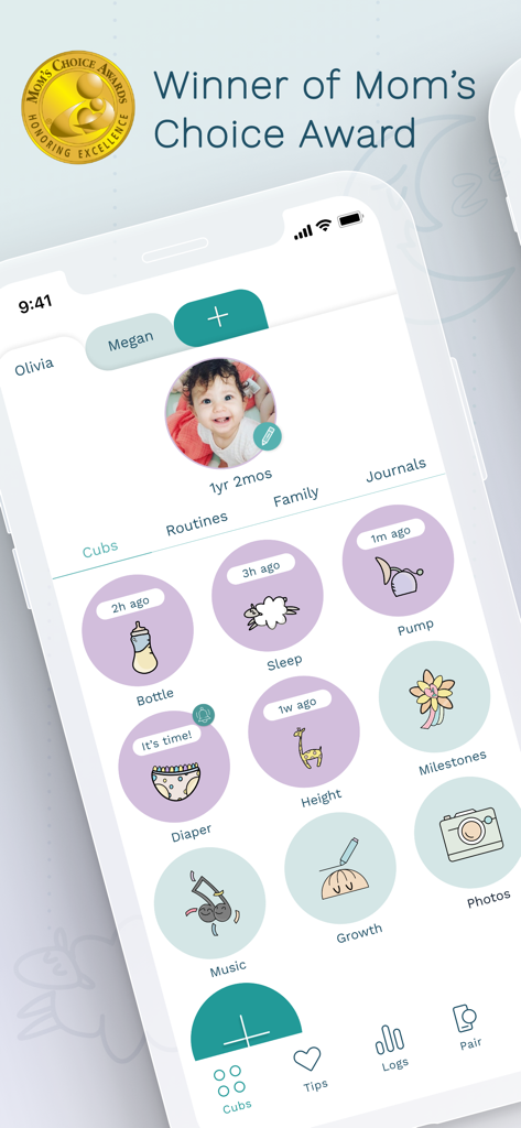 L'interfaccia principale dell'app Cubtale Baby Tracker che mostra icone di attività per poppate, sonno e pannolini insieme a un badge Moms Choice Award