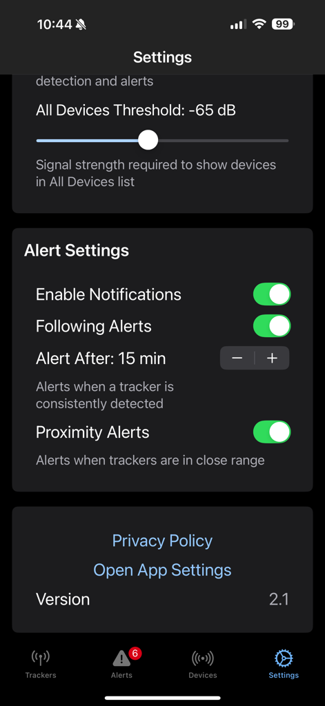 Tracker Detector - Settings screen of the Tracker Detector app showing alert preferences and signal threshold adjustments