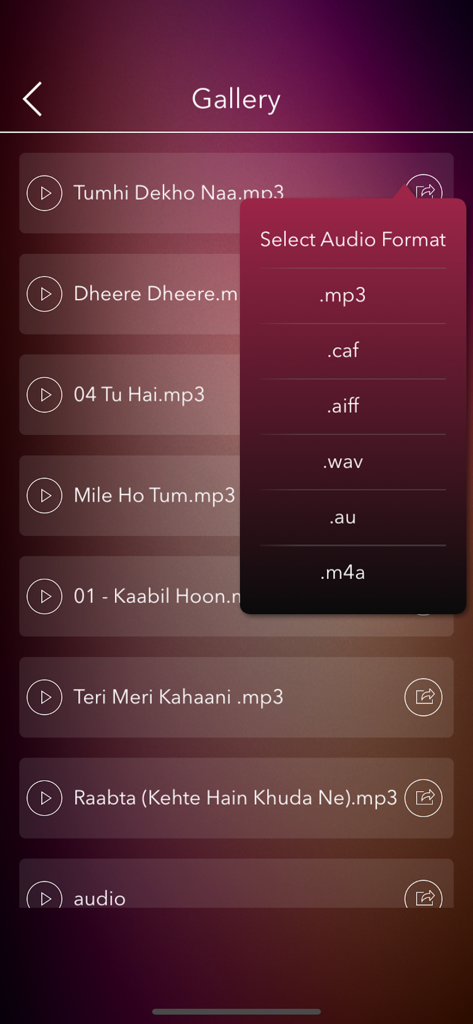 Schermata dell'app mobile che mostra una galleria di file audio e un menu a comparsa per selezionare i formati di esportazione come MP3, WAV e M4A.