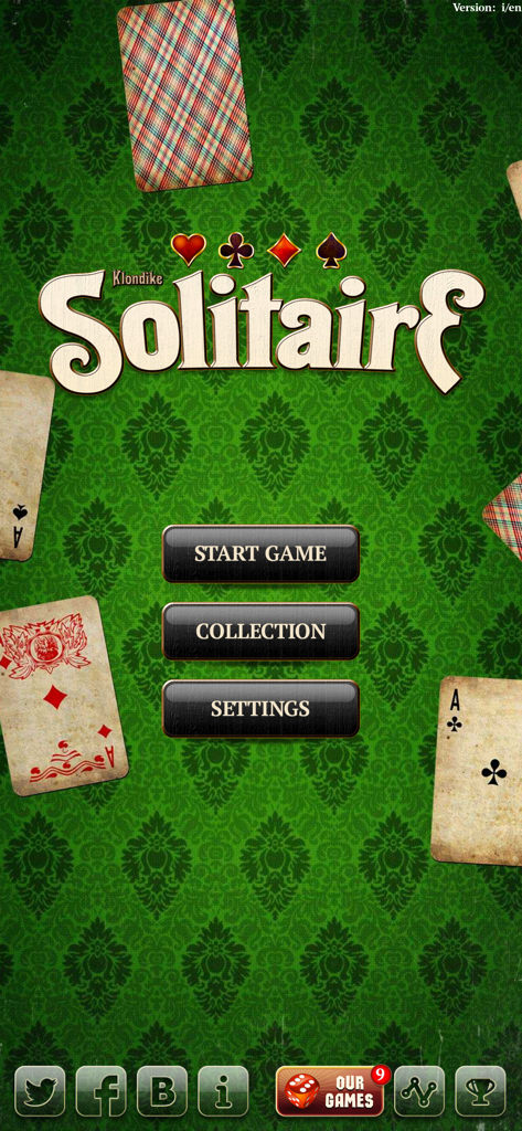 Elite Klondike Solitaire - La pantalla del menú principal de Elite Klondike Solitaire con botones para Iniciar Juego, Colección y Configuración sobre un fondo verde estampado con cartas de juego dispersas.