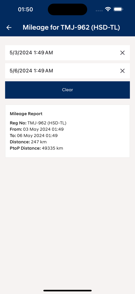 Der Bildschirm für den Kilometerstandsbericht der PX App zeigt die zurückgelegte Strecke und die Registrierungsdetails für ein Fahrzeug.