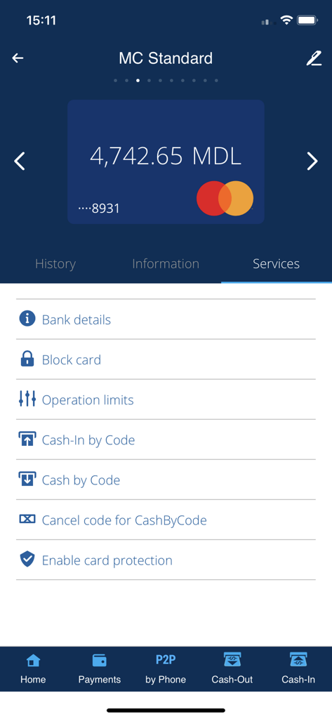 Interfaz de la aplicación MICB Mobile Banking mostrando servicios de tarjeta como bloqueo de tarjetas y límites de operación