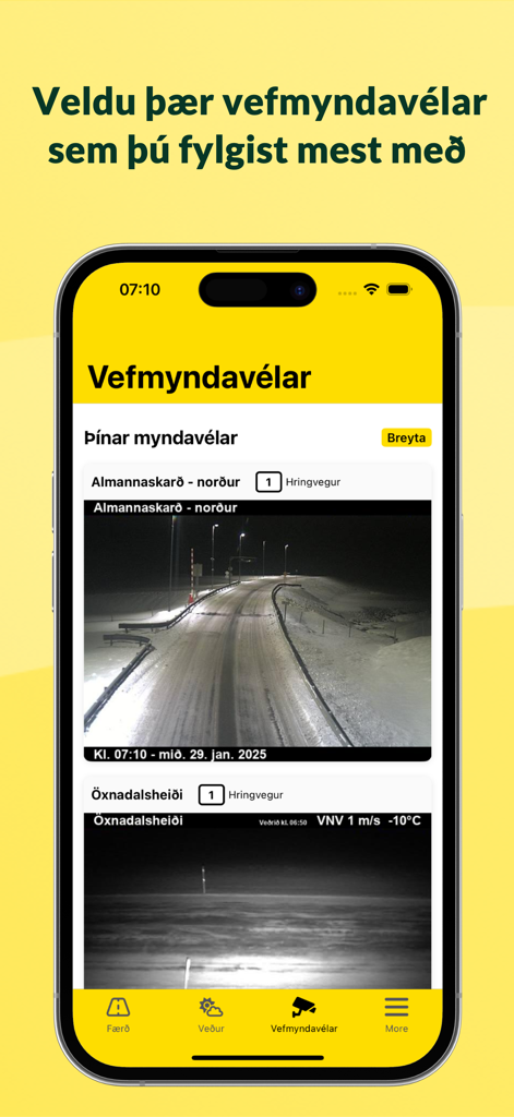 Interface de l'application mobile affichant les flux de webcams routières en direct de cols de montagne enneigés en Islande.