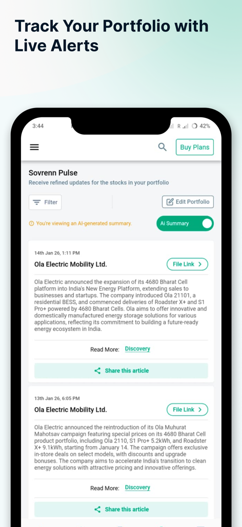 Sovrenn - Interfaz de la aplicación Sovrenn que muestra alertas de acciones en vivo y resúmenes de noticias generados por IA para la cartera de un usuario