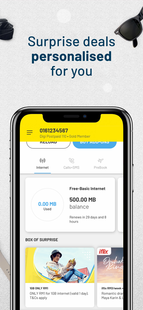 MyDigi Mobile App - 스마트폰에 표시된 인터넷 데이터 사용량 및 서프라이즈 박스 딜을 보여주는 MyDigi 앱 인터페이스