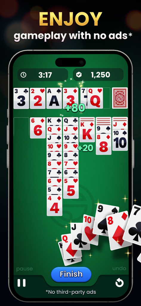 Interfaccia di gioco del Solitario in Cash Out Club che evidenzia il gameplay senza pubblicità