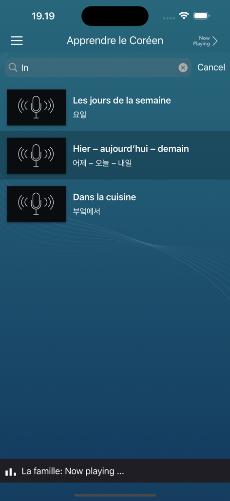 Apprenez le coréen facile - Lista de lições em áudio de coreano em português, incluindo tópicos como dias da semana e vocabulário de cozinha.