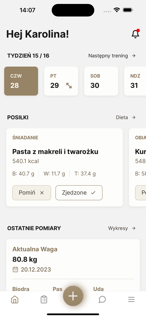 SylwetkaPro - SylwetkaPro mobile app dashboard showing meal tracking and weight progress