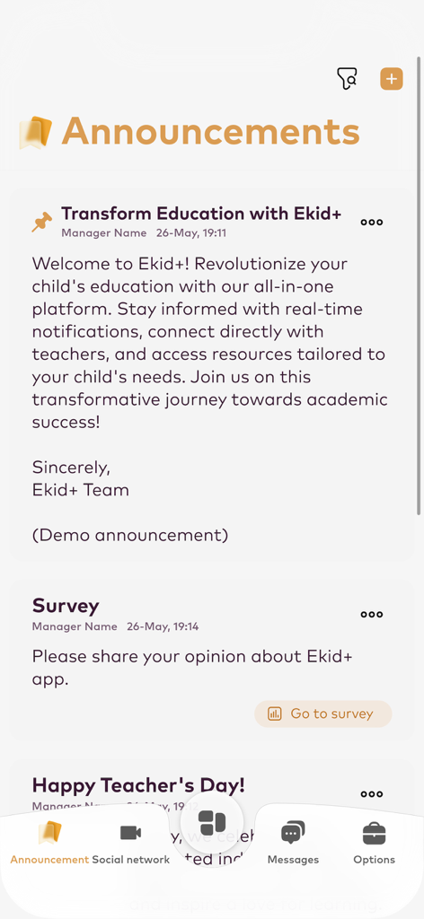 Ekid+ - Interface de anúncios do aplicativo educacional Ekid plus mostrando atualizações escolares e um link de pesquisa