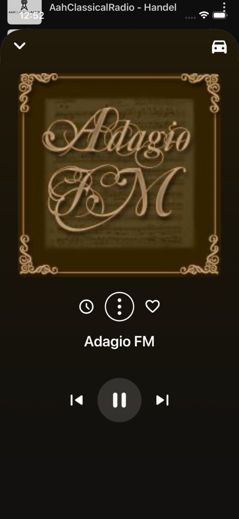 Classical Radio - Enjoy Music - クラシックラジオアプリの音楽プレーヤーインターフェース。アダージョFMステーションを特徴としています。