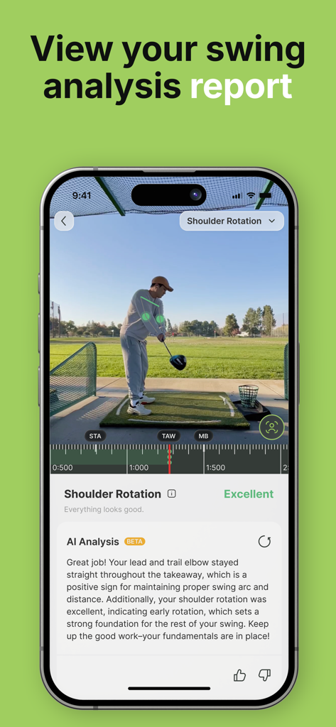 Swing TuneUp: AI Golf Analyzer - Ein Smartphone-Bildschirm, der die Swing TuneUp App mit einem Video eines von KI analysierten Golfers und einem detaillierten Bericht zur Schulterrotation anzeigt.