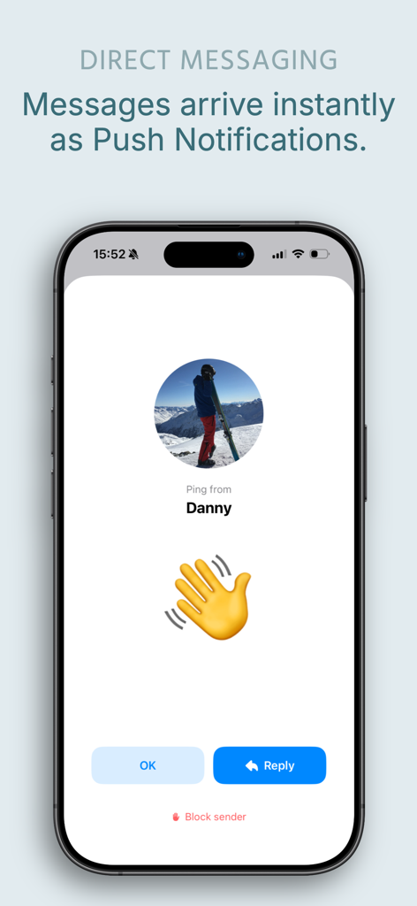 PingPair - Captura de pantalla de la aplicación PingPair mostrando un mensaje directo entrante de un contacto con un emoji de mano saludando y opciones para responder o bloquear