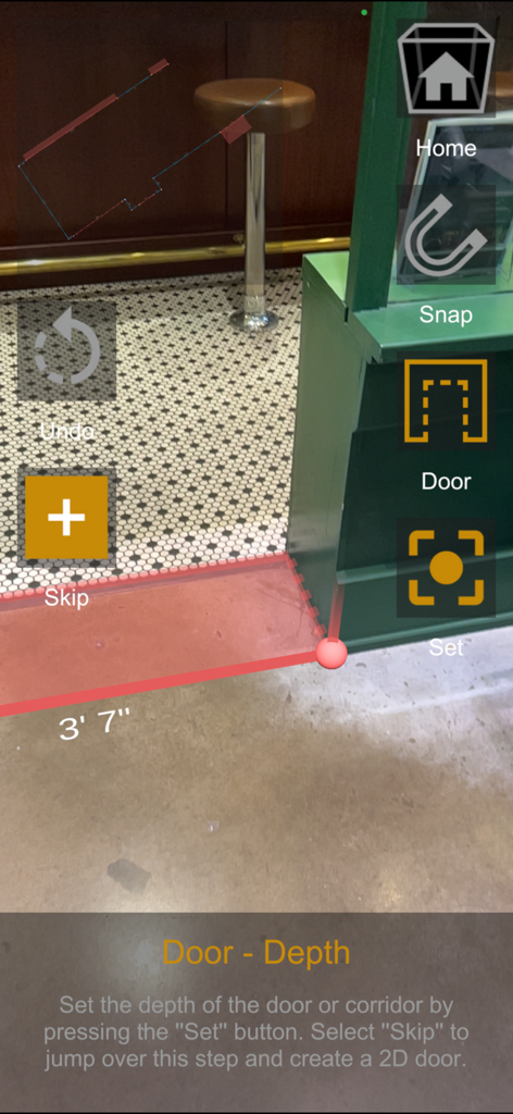 A3d Scanner 앱의 증강 현실 인터페이스가 문 깊이와 바닥 치수를 매핑하고 있습니다.