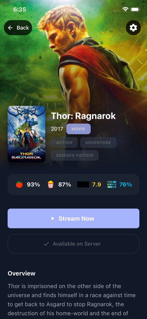 ServerrSeerr - Interface de l'application ServerrSeerr affichant les détails du film Thor Ragnarok avec les notes et le statut du serveur