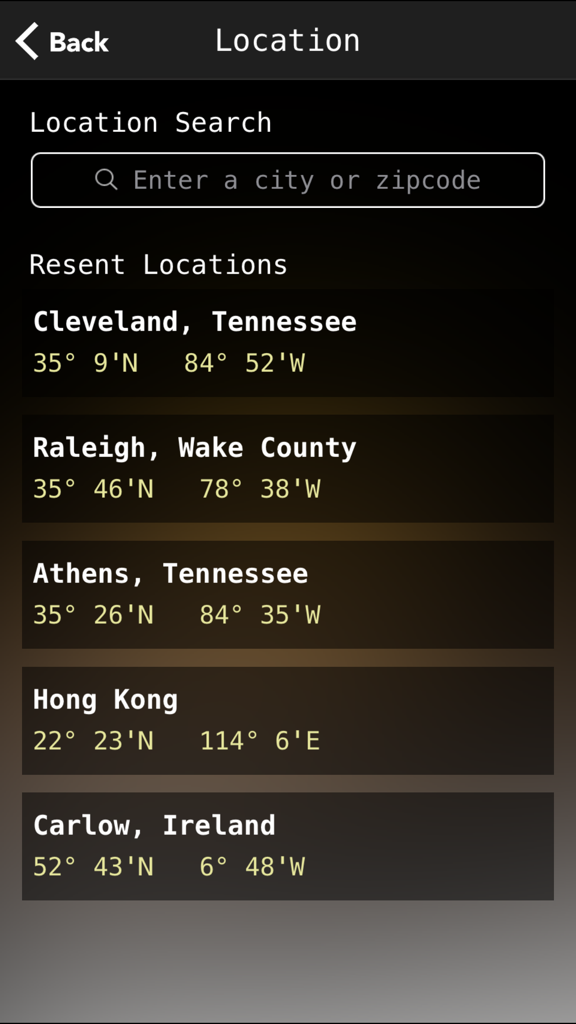 달 위상 추적을 위한 최근 도시 및 좌표를 보여주는 위치 검색 화면