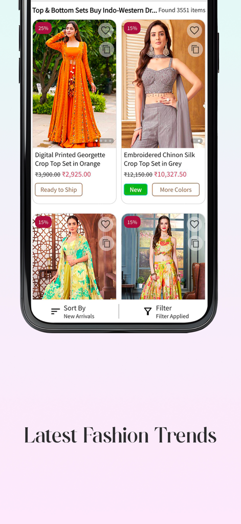 Uma interface de aplicativo móvel para Utsav Fashion mostrando conjuntos de cropped indo-ocidentais e as últimas tendências da moda.