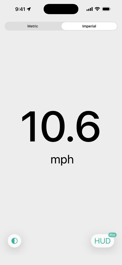 Speedometer ∞ GPS Speed - Pantalla del velocímetro GPS con fuente grande mostrando la velocidad en mph