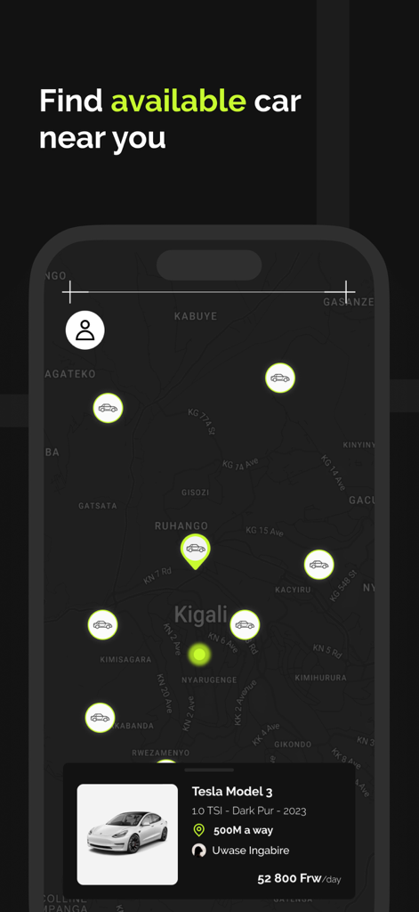 키갈리에서 렌탈 가능한 자동차를 보여주는 Litt+ 앱 지도 인터페이스와 선택된 Tesla Model 3