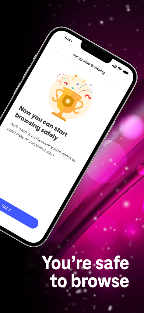 Application McAfee Security for T-Mobile affichant un écran de fin de navigation sécurisée avec une icône de trophée et un texte confirmant que l'utilisateur peut naviguer en toute sécurité.