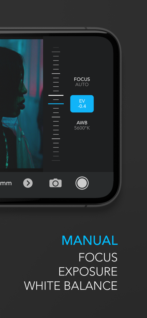 Cadrage Director's Viewfinder - Smartphone screen showing manual adjustments for focus exposure and white balance within the Cadrage app interface