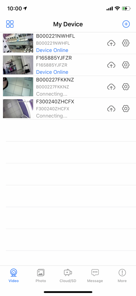 Interfaz de la aplicación LookCam mostrando una lista de cámaras IP conectadas con miniaturas y estado en línea