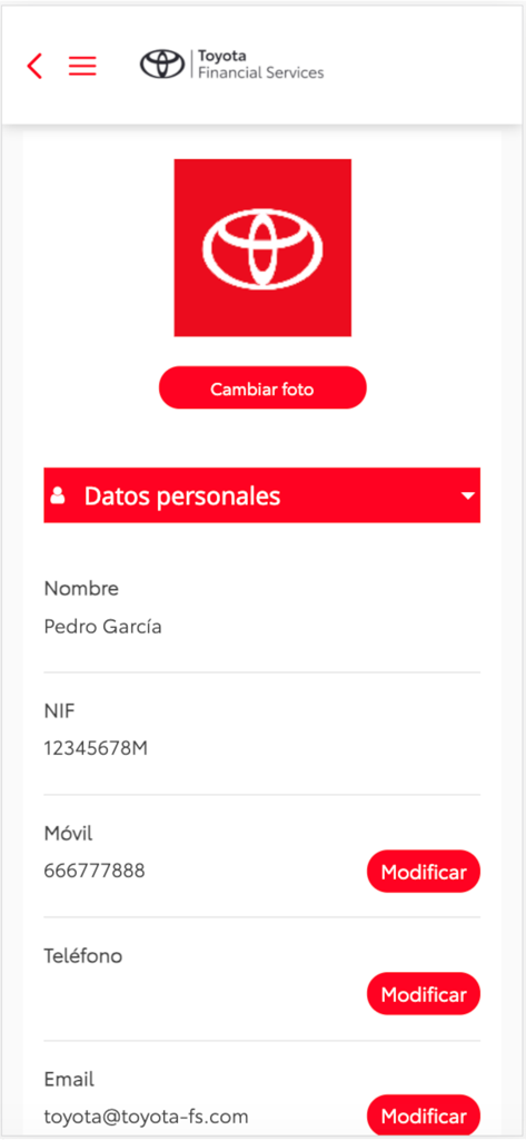 Mi Banco Toyota - Pantalla de gestión de datos personales en la aplicación Mi Banco Toyota que muestra la información del perfil de usuario y las opciones de modificación