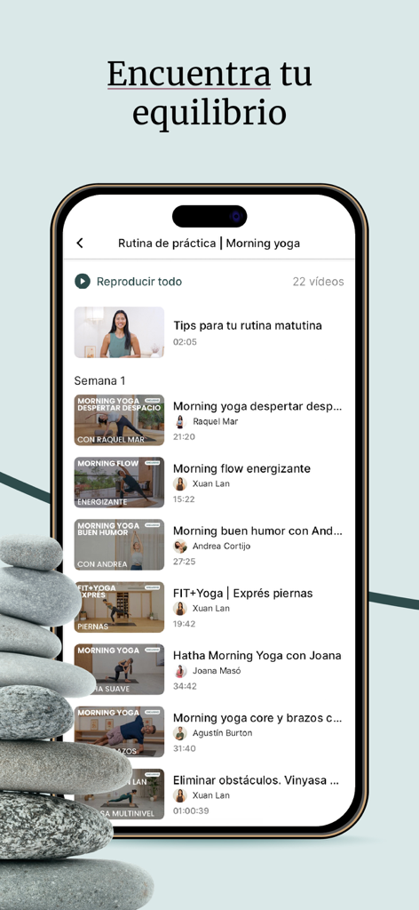 Xuan Lan Yoga y Bienestar - Morning yoga practice routine list in Spanish on the Xuan Lan Yoga app interface.