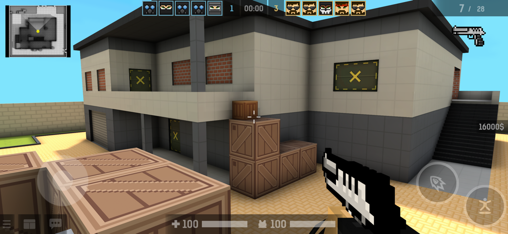 BLOCKPOST MOBILE - Vista in prima persona del gameplay sparatutto tattico in BLOCKPOST MOBILE con grafica cubica pixelata e una pistola