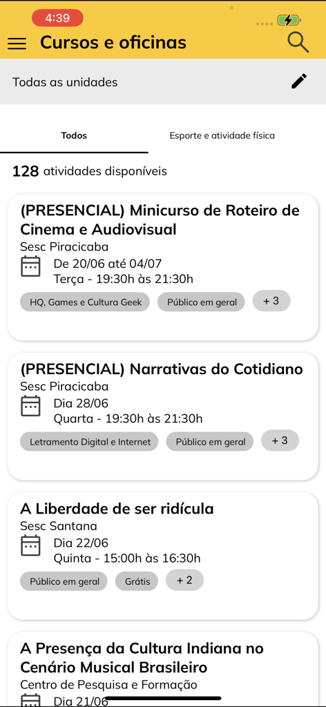 Screen of the Credencial Sesc SP app showing a list of available cultural courses and workshops