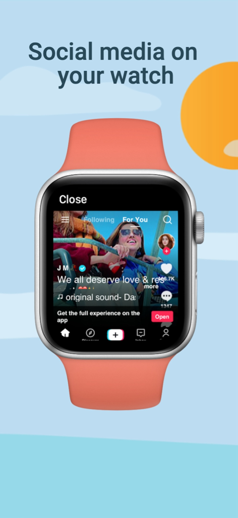 Apple Watch che visualizza un feed di social media con contenuti TikTok sotto l'intestazione Social media sul tuo orologio