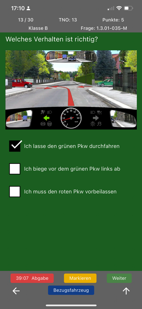 Fahrschule.de 2026 - Eine deutsche theoretische Fahrprüfungsfrage, die ein Verkehrsszenario an einer Kreuzung zeigt