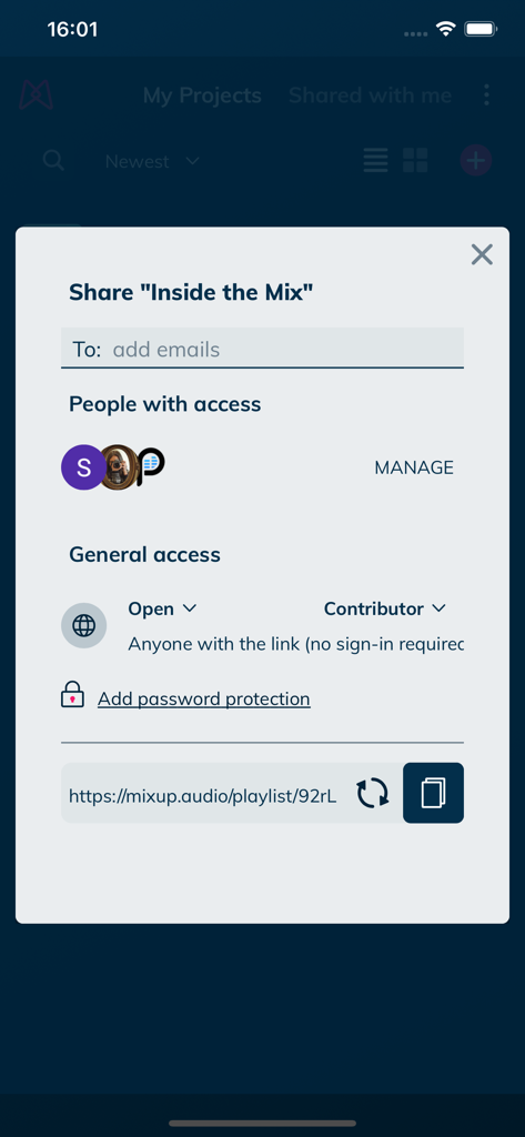 Mixup.audio - Una captura de pantalla del modal de compartir de la aplicación Mixup.audio donde los usuarios pueden invitar colaboradores por correo electrónico y gestionar la configuración de acceso al proyecto.