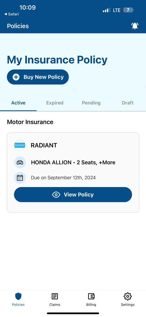 Panel de la aplicación E-NSURE que muestra una póliza de seguro de motor activa de Radiant para un Honda Allion.