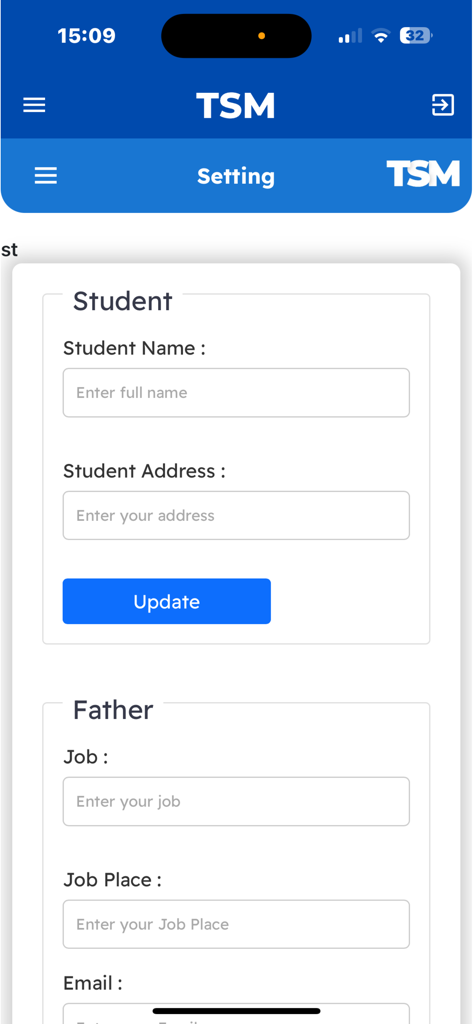 TsmEdu - Écran des paramètres de l'application TsmEdu montrant des formulaires d'informations de profil pour les élèves et les parents