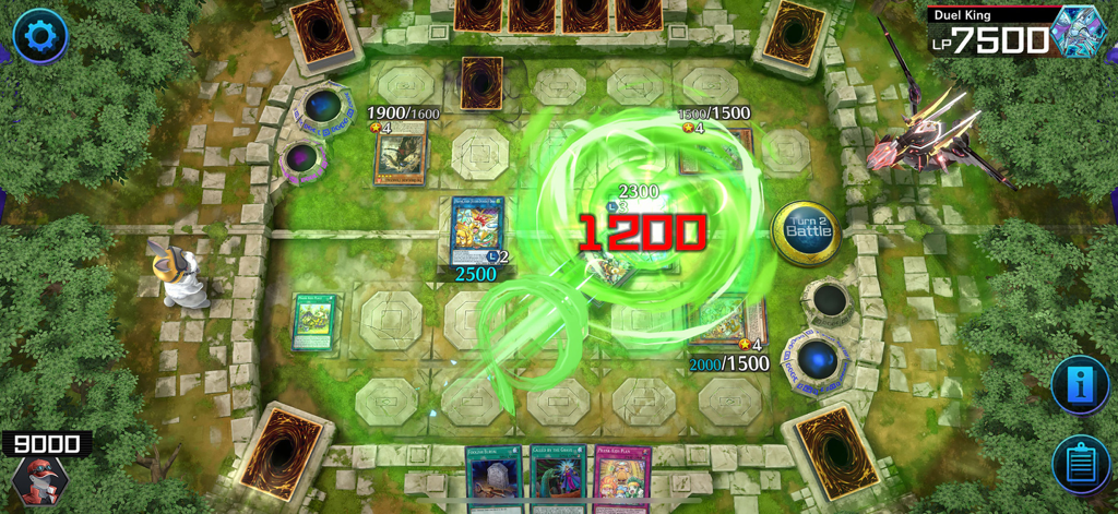 Uno screenshot di gioco di una partita di Yu-Gi-Oh Master Duel che mostra un'animazione di attacco di carta e i punti vita del giocatore.