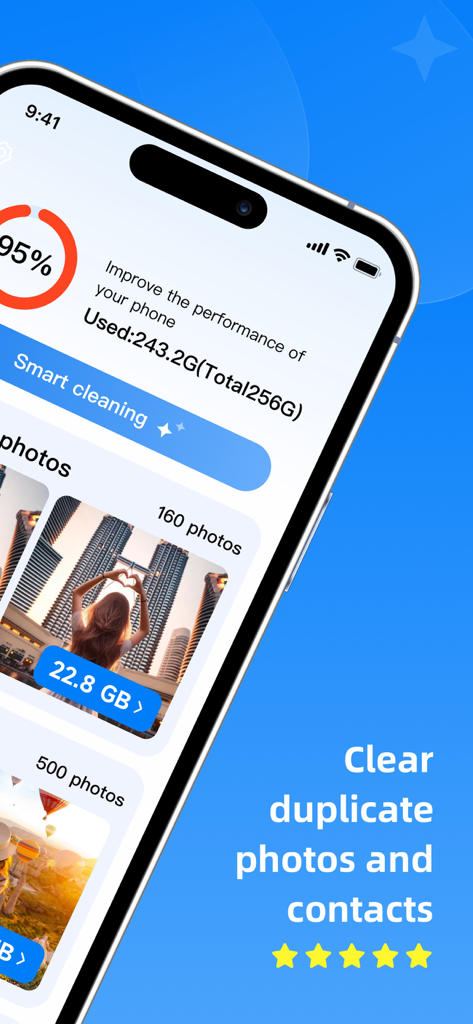 Écran de smartphone montrant l'interface de l'application Deep Cleaner avec un état de stockage saturé à 95 % et un bouton de nettoyage intelligent pour les photos et les contacts