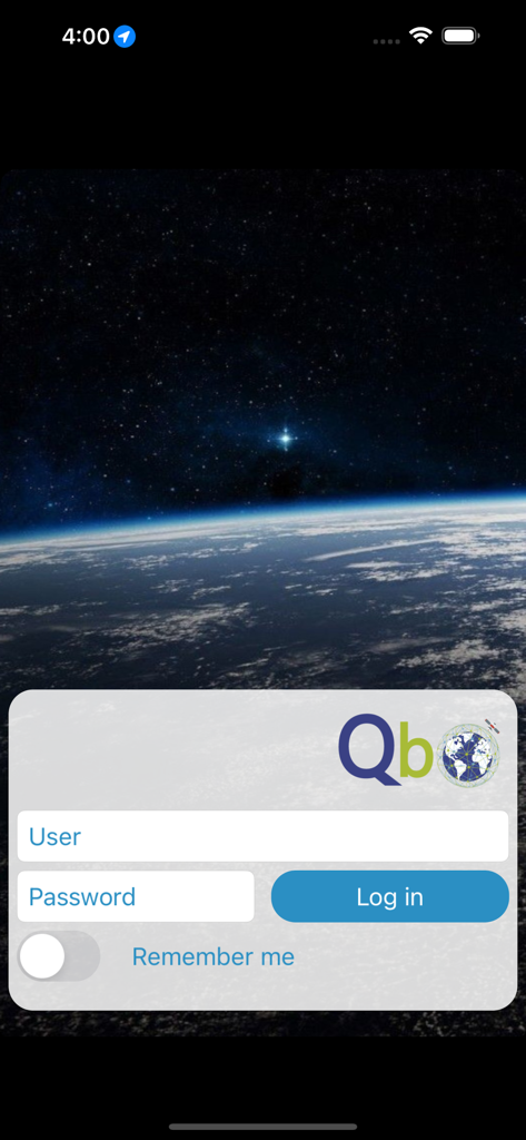 Qbo - Anmeldebildschirm für die Qbo-Fahrzeugverfolgungs-App mit Feldern für Benutzername und Passwort