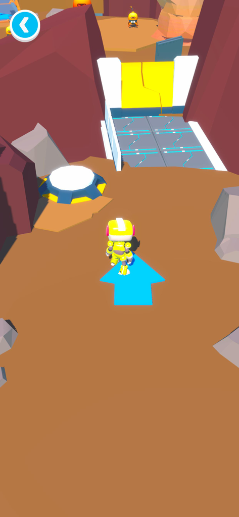 Little Robot ! - A yellow robot character following a blue directional arrow in a 3D desert environment.