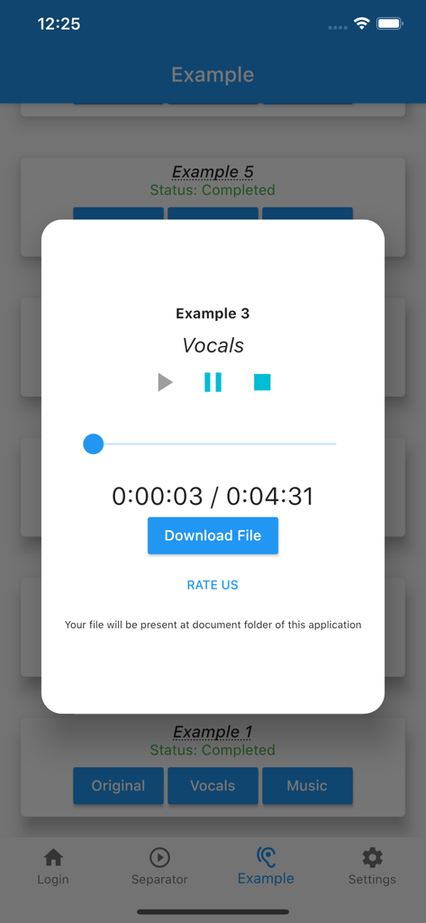 AI Vocal Remover for karaoke - AIボーカルリムーバーアプリのボーカルトラック再生とダウンロードボタンを表示する画面