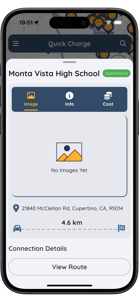 QuickCharge: EV Charging Map - Interfaz de la aplicación móvil QuickCharge que muestra información y estado de una estación de carga para vehículos eléctricos