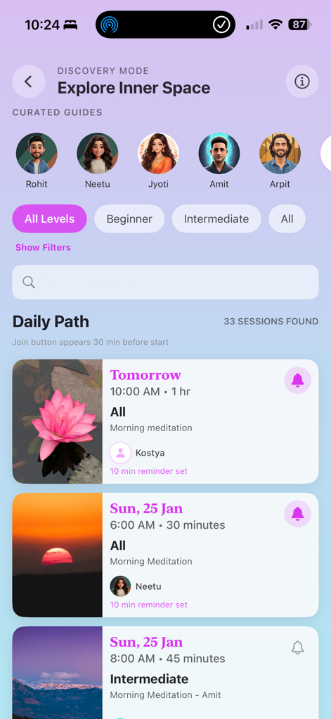 SahajaYoga-Meditation - Pantalla de descubrimiento de la aplicación Sahaja Yoga Meditation con guías seleccionadas y rutas de sesiones diarias.