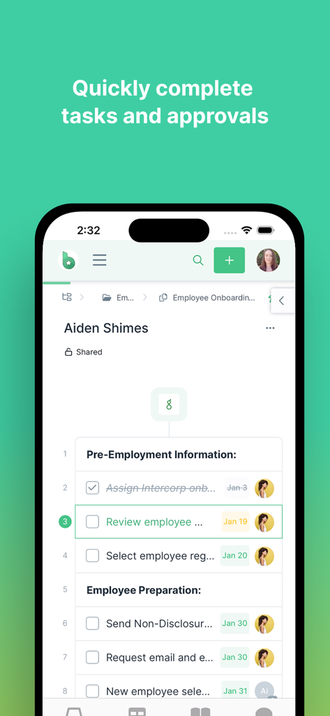 Process Street - Interface da aplicação móvel Process Street a mostrar uma lista de verificação de tarefas para fluxos de trabalho de onboarding de funcionários e aprovações.