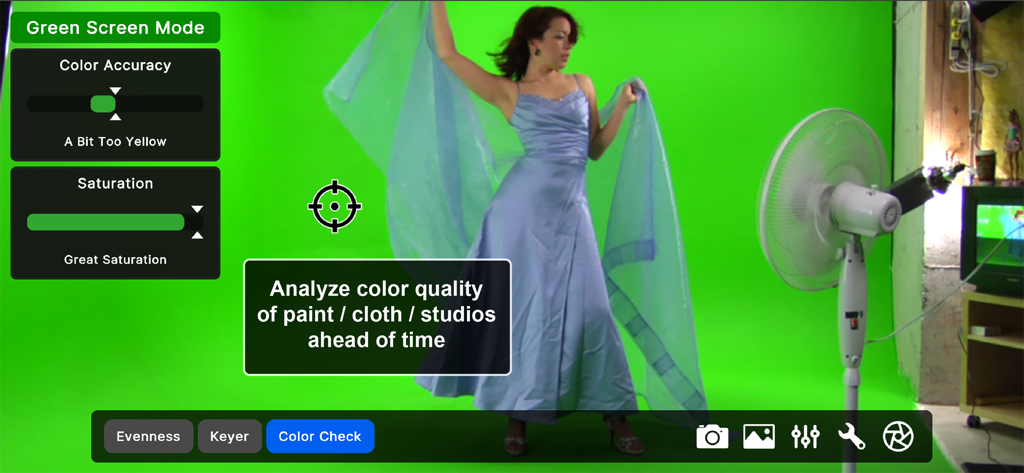 Green Screener - グリーンバックスタジオセットの色の精度と彩度を分析するGreen Screenerアプリのインターフェース