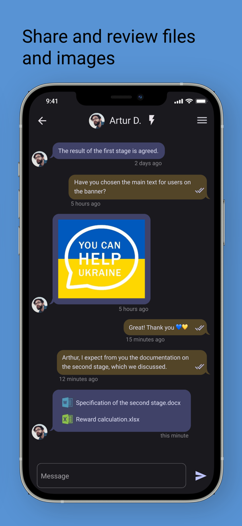 Interface of Freelancehunt Messenger showing a chat conversation with shared documents and an image.