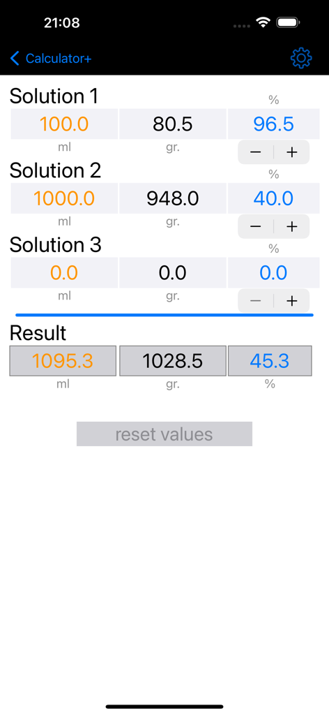 Oberfläche des Alkoholrechners zum Mischen von bis zu drei Lösungen mit Ergebnissen für Volumen, Gewicht und Prozentsatz