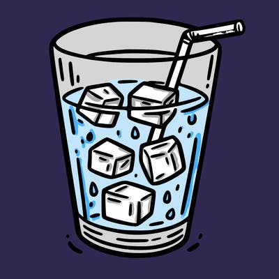 glass of watter with ice